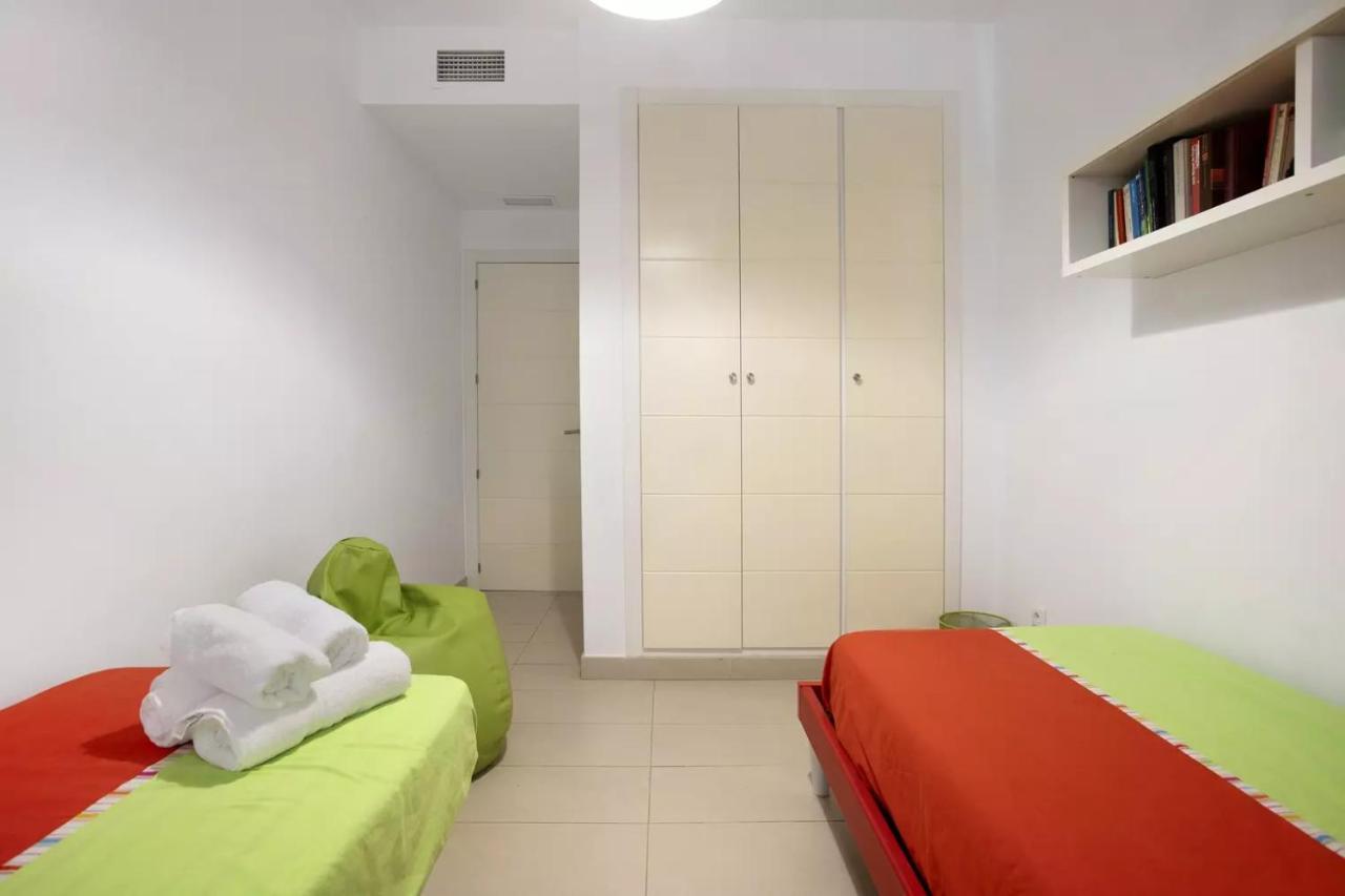 Malaga Campus Apartment Parking Included Zewnętrze zdjęcie