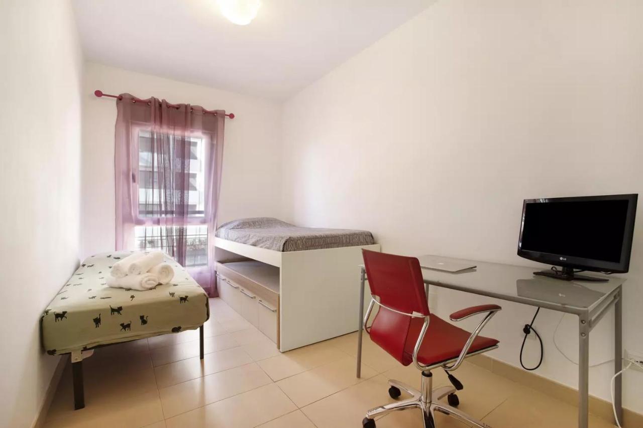 Malaga Campus Apartment Parking Included Zewnętrze zdjęcie